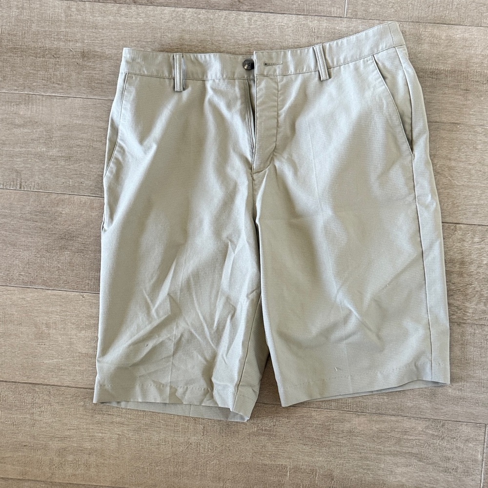 adidas clima cool Men's Light Tan Flat-Front Golf Shorts 32